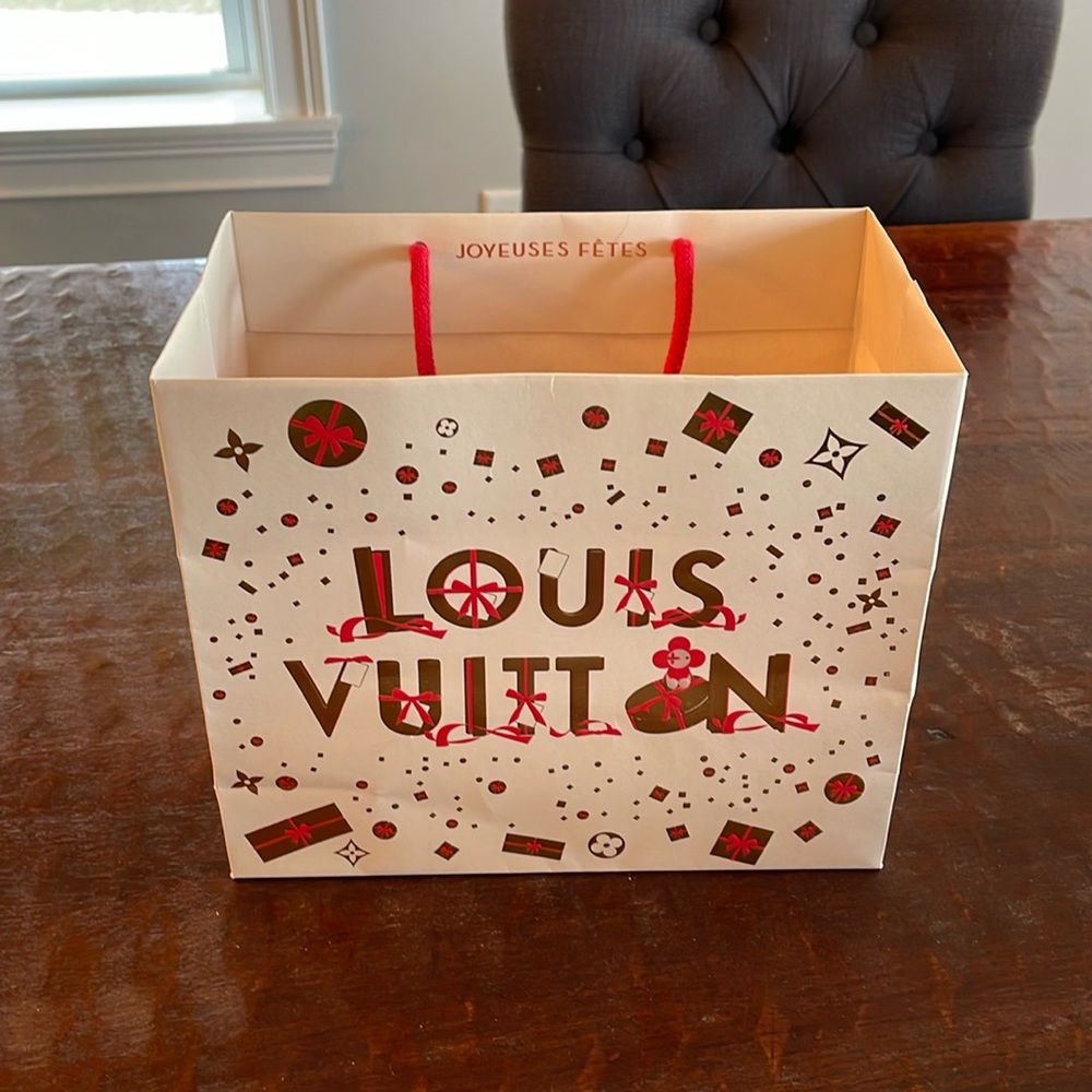 Brand New Louis Vuitton Christmas 2023 Shopping Gift Bag 9.75” x 8.25” x 6”